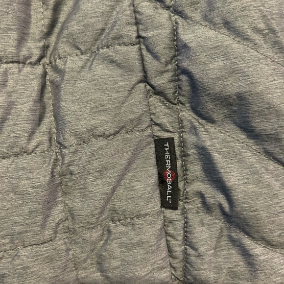 North Face Thermoball Parka - Picture 3 of 6